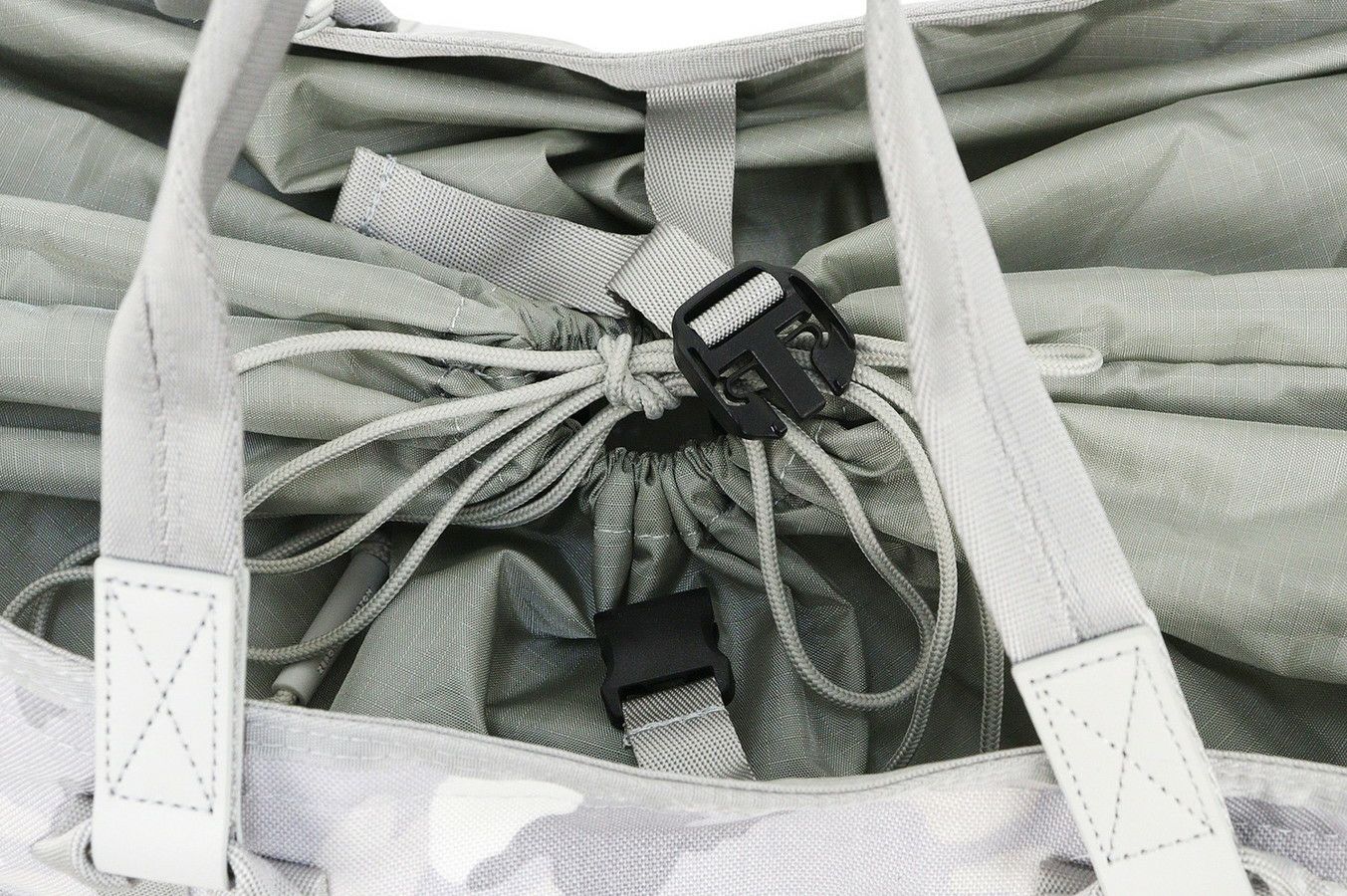 ゼロハリバートンゴルフのボストンバッグ