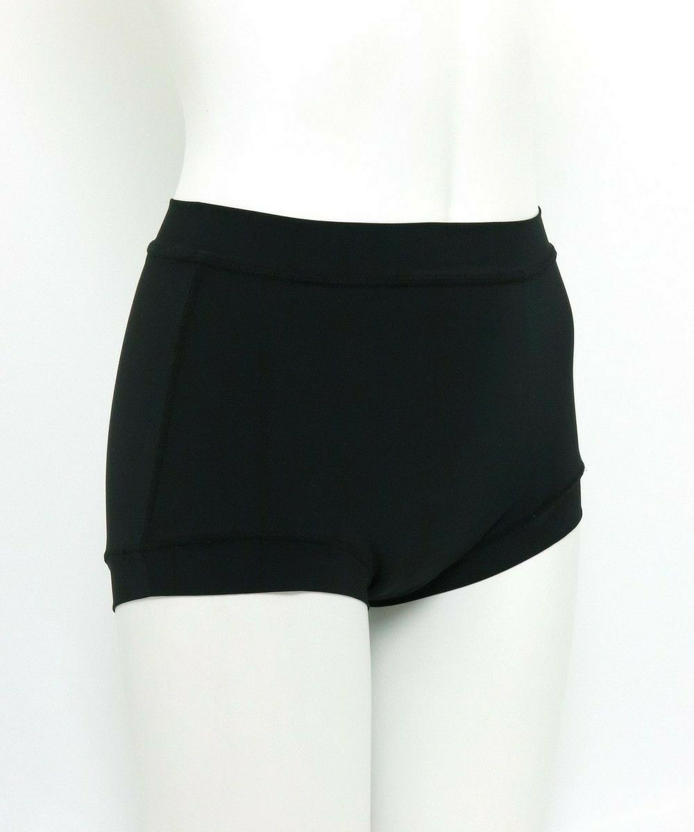 コンフィッツのショーツ