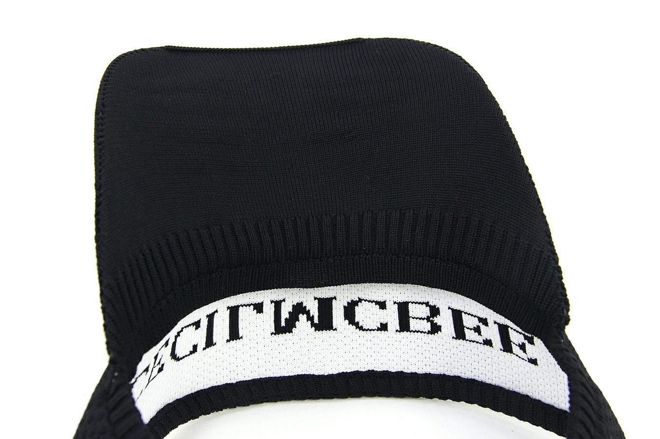 セシルマクビーグリーンのサンバイザー