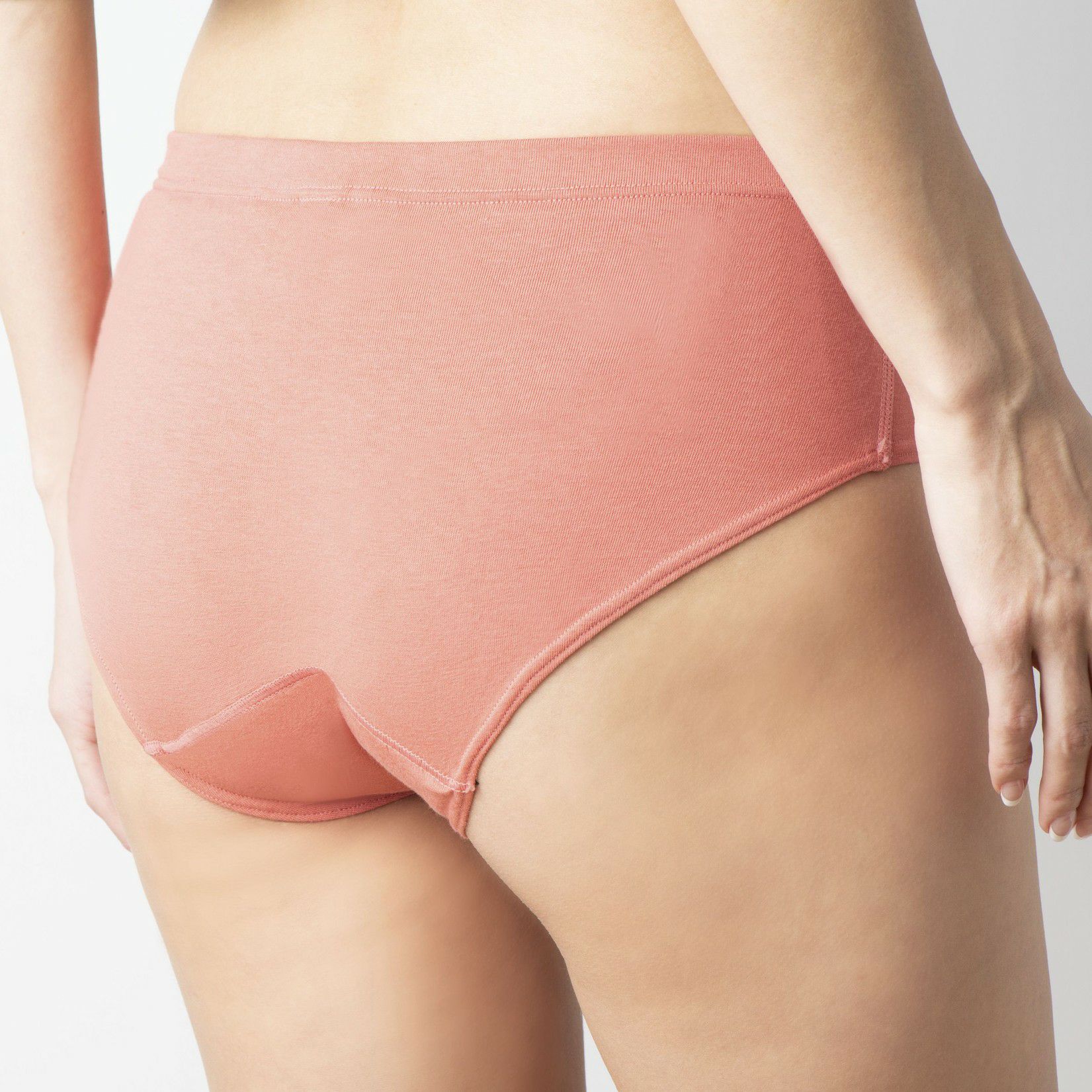 フィメカの吸水ショーツ