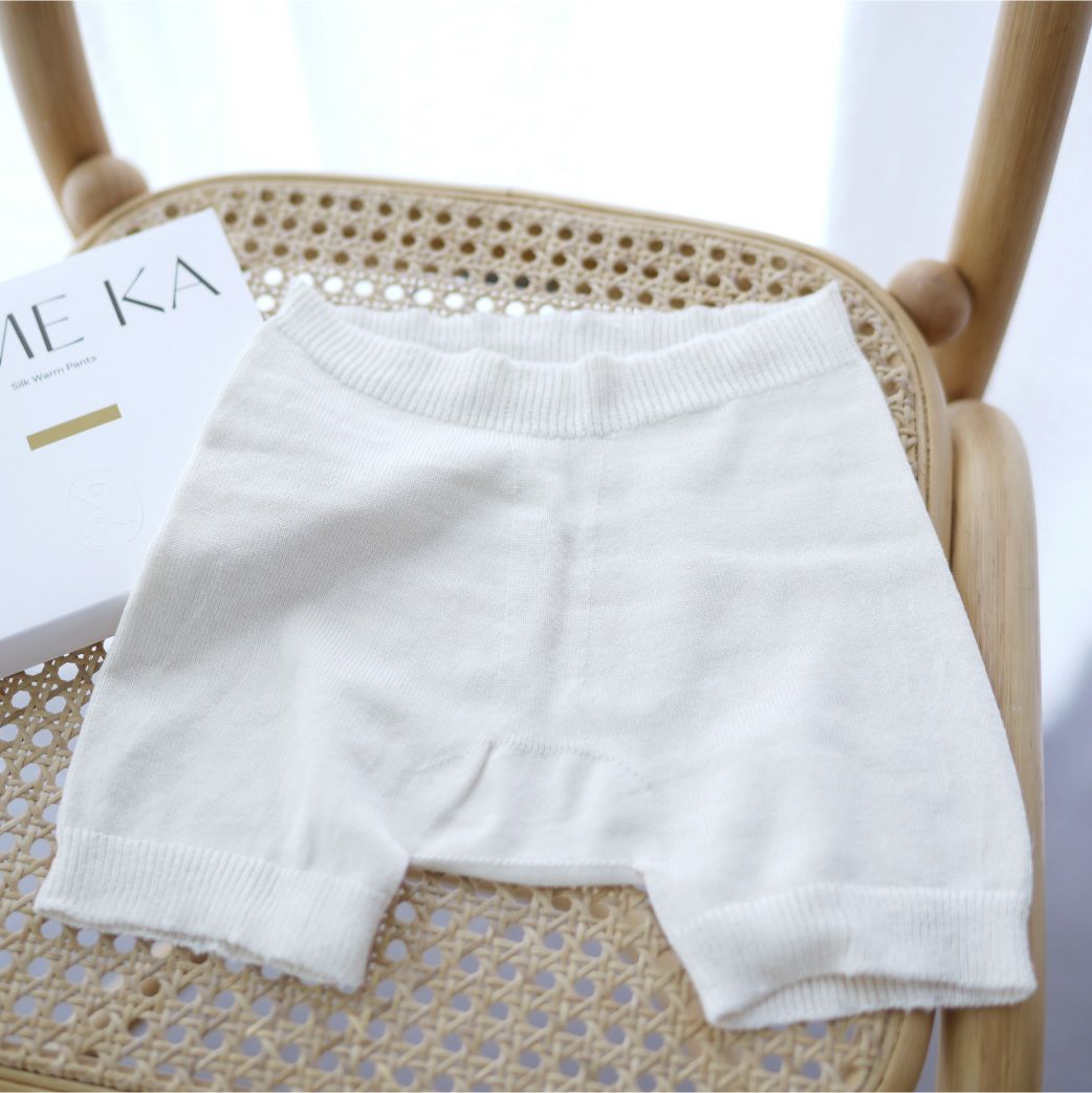 フィメカのシルクウォームパンツ