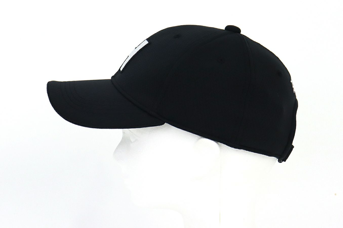 ゼロハリバートンのキャップ