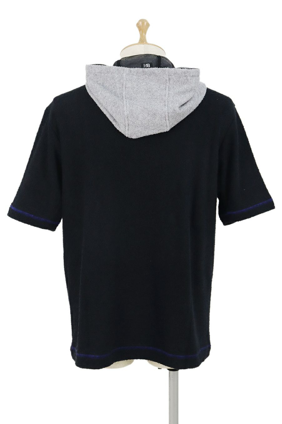 ラウラフェリーチェビアネロのパーカー