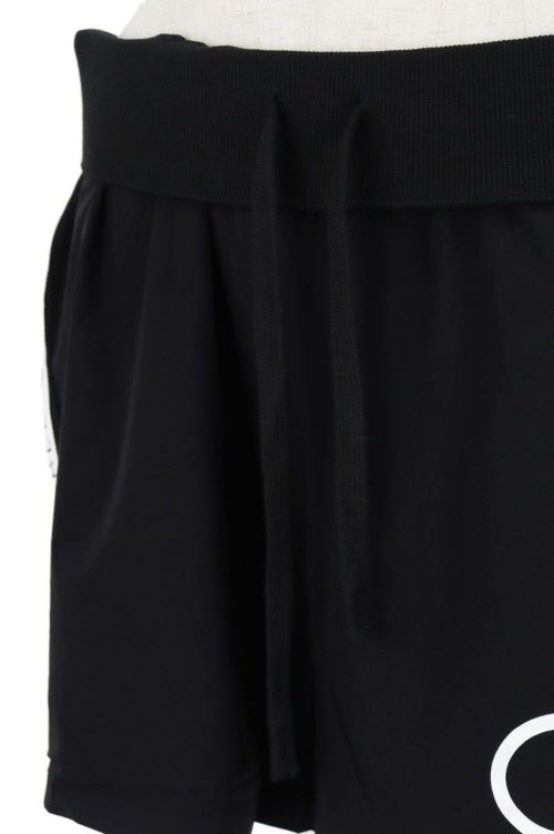 セシルマクビーのショートパンツ