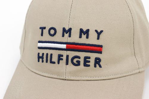 トミーヒルフィガーのキャップ