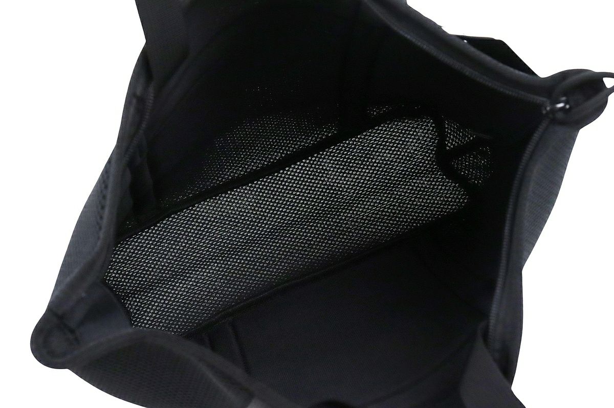 ブリーフィングのランドリーバッグ