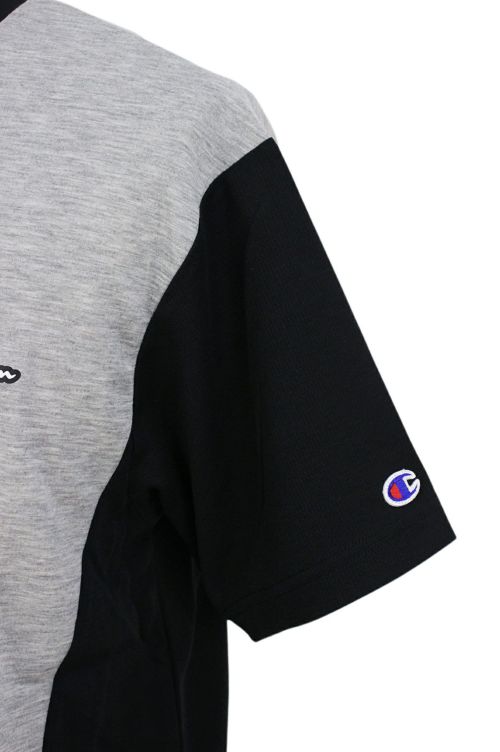 チャンピオンのTシャツ