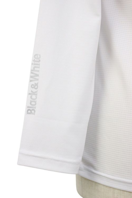 ブラック＆ホワイトのインナーシャツ