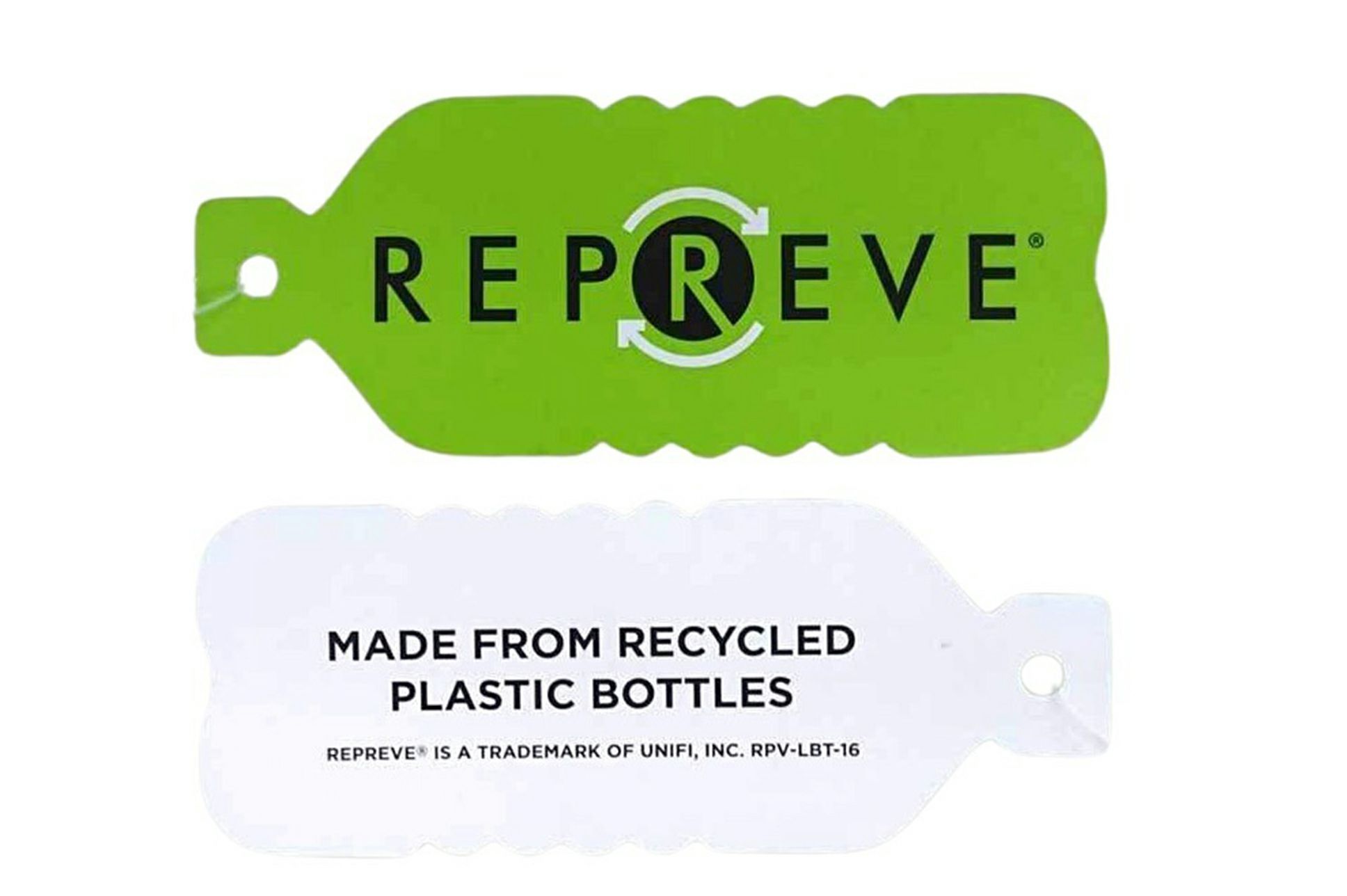 クアルトユナイテッドのハイネックシャツ