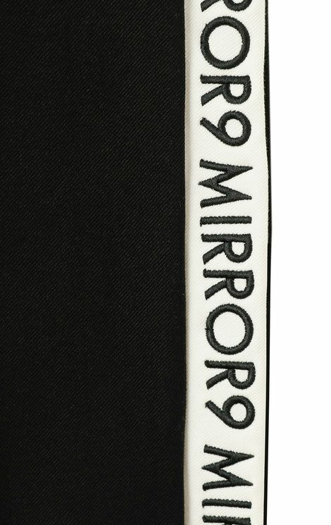 ミラーナインゴルフのパンツ