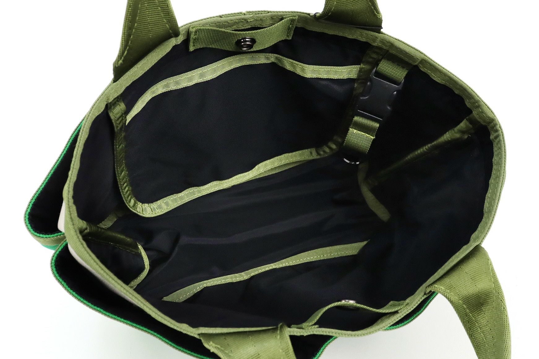 ブリーフィングゴルフのカートバッグ