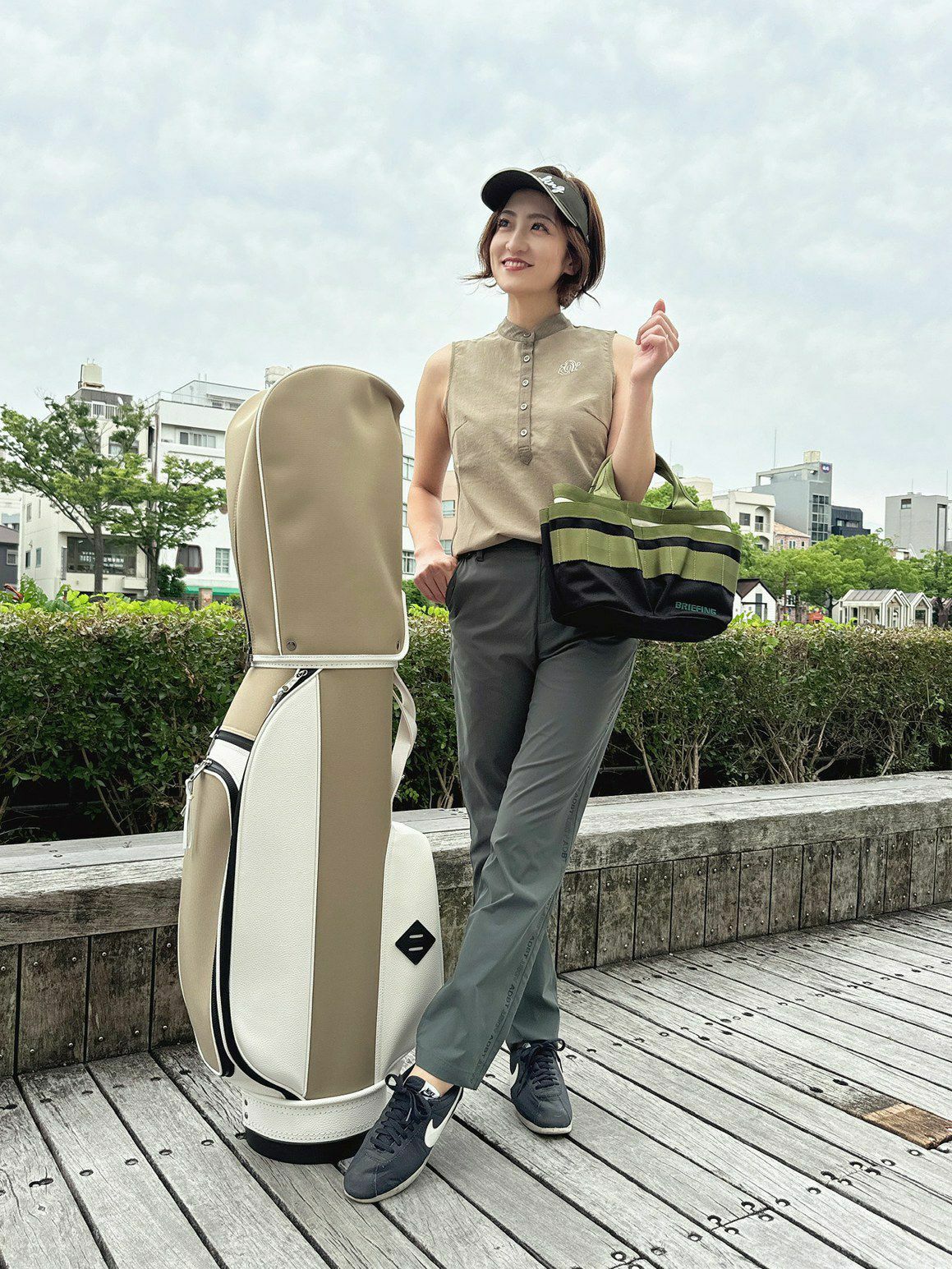 ブリーフィングゴルフのカートバッグ