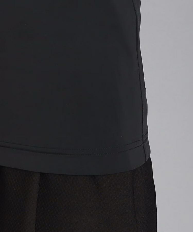 アダバットのハイネックシャツ