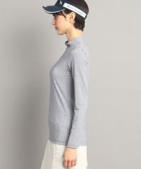 アダバットのハイネックシャツ