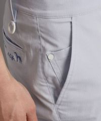アダバットのパンツ