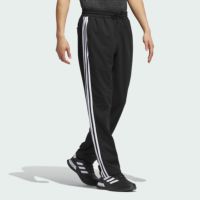 アディダスゴルフ日本正規品のパンツ