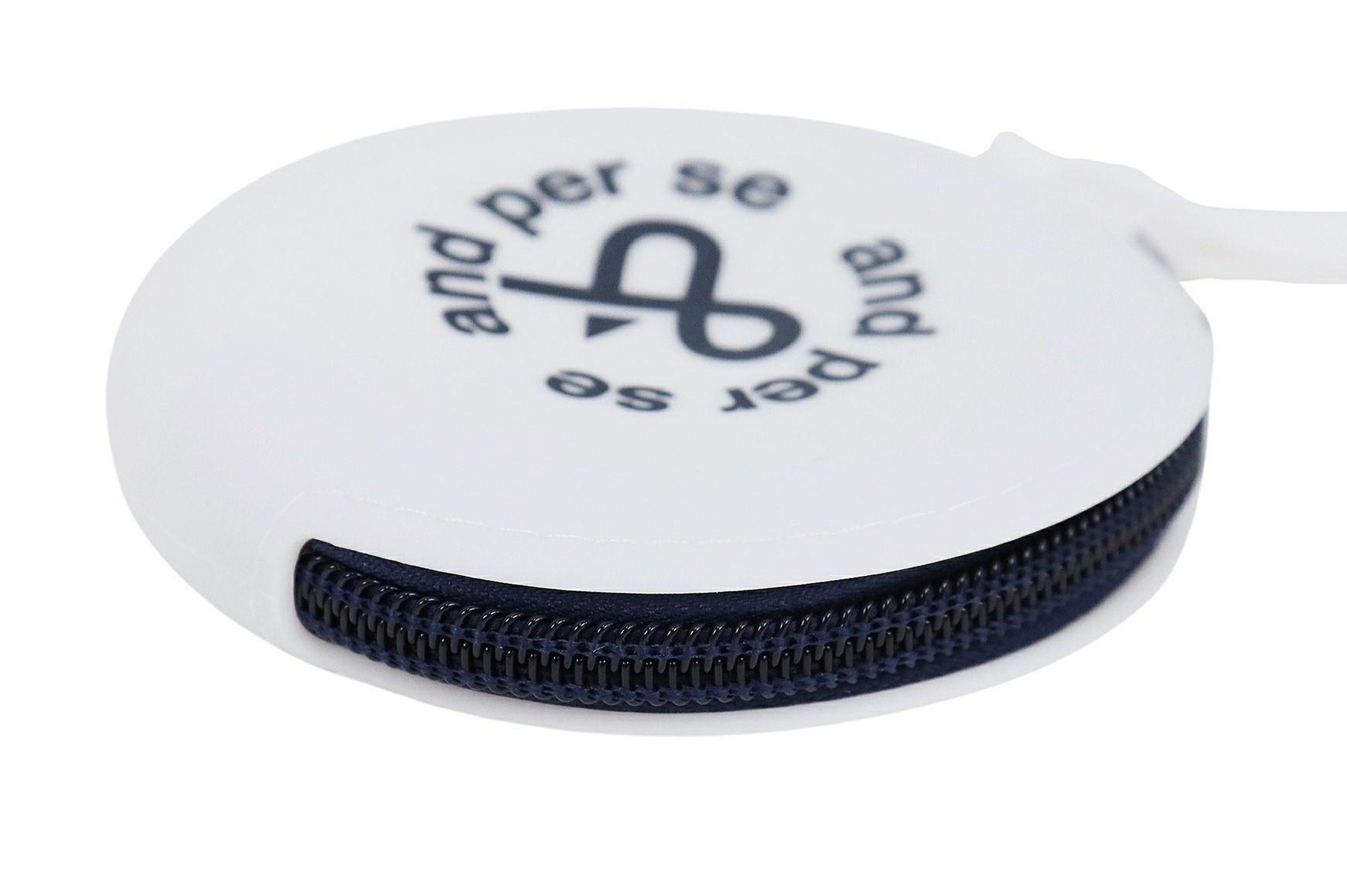 アンパスィのポーチ