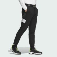 アディダスのパンツ