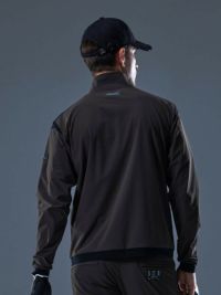 SY32のブルゾン