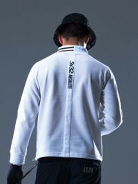 SY32のセーター