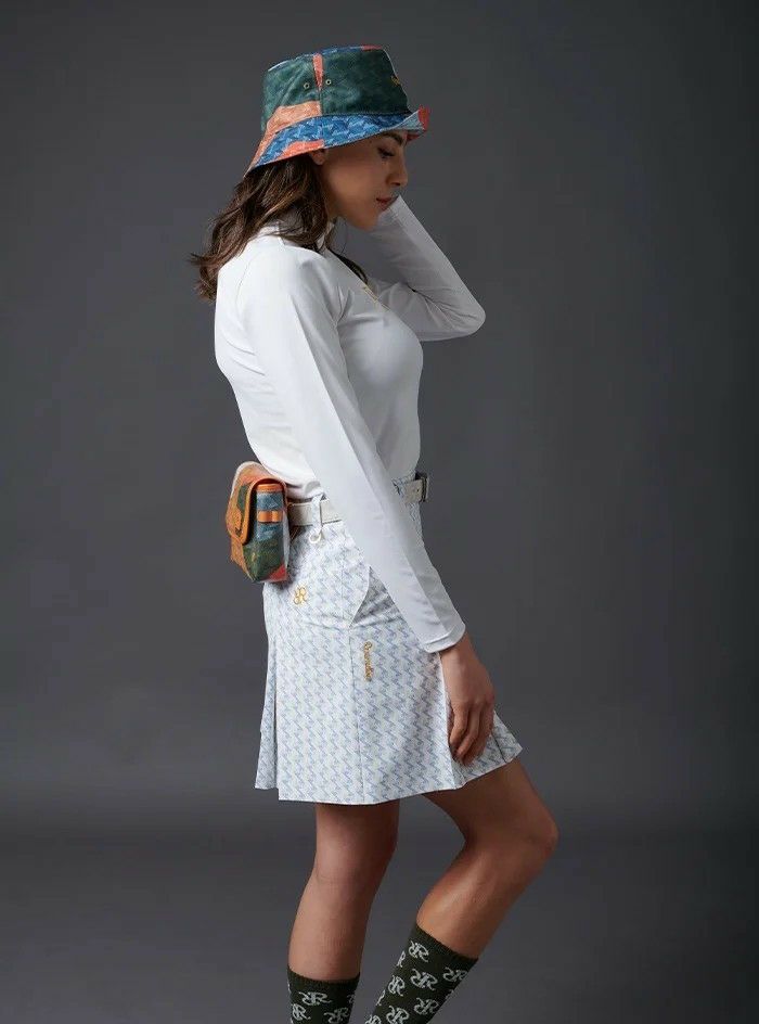 レザレクションのハット