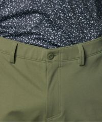 アンダーアーマーゴルフ日本正規品のパンツ