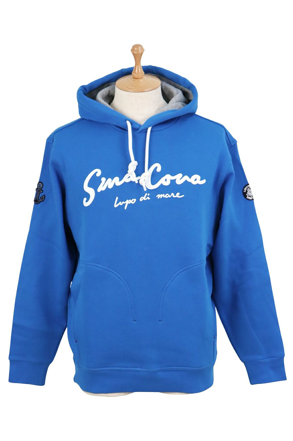 シナコバのパーカー