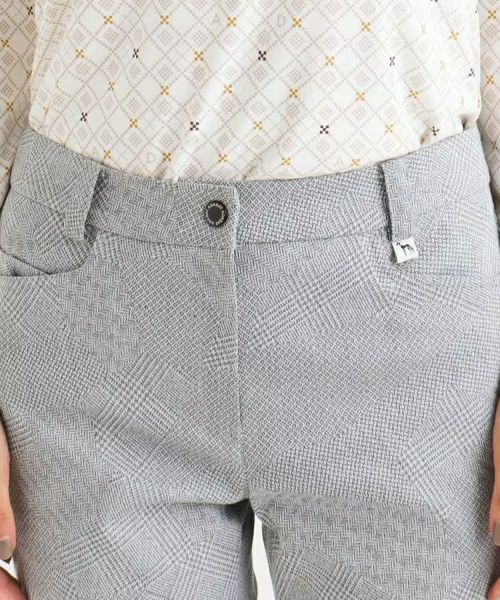 アダバットのパンツ