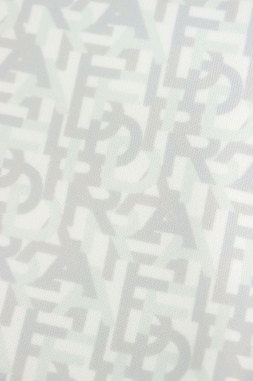 フィドラのハイネックシャツ