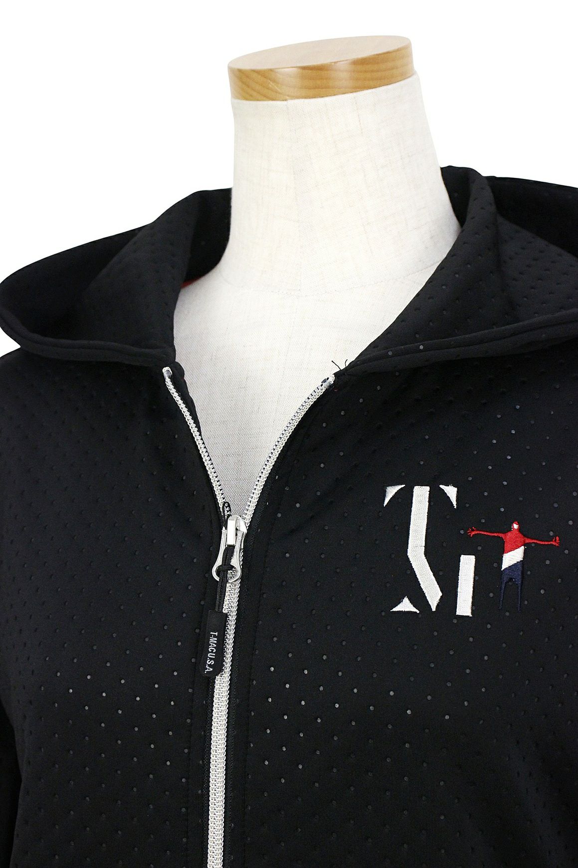 ティーマックのパーカー