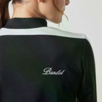 バンデルのハイネックシャツ