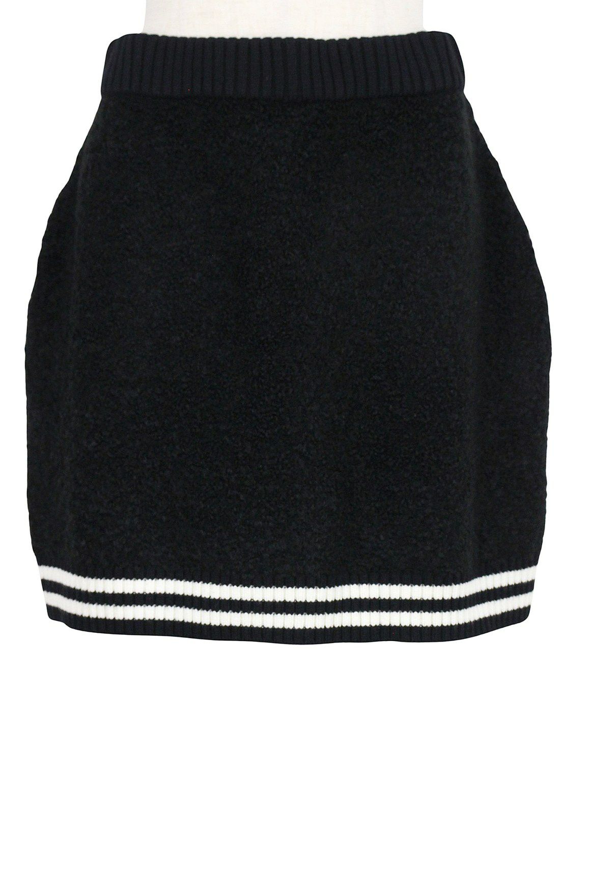 セシルマクビーのスカート