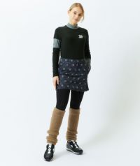 ダンスウィズドラゴンのハイネックシャツ