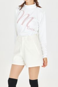 モナデルソルのハイネックシャツ