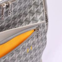 レザレクションのリュック