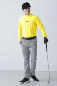 セントアンドリュースのハイネックシャツ