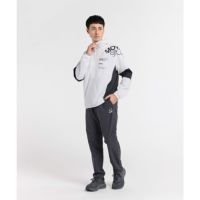 ムーブスポーツのブルゾン