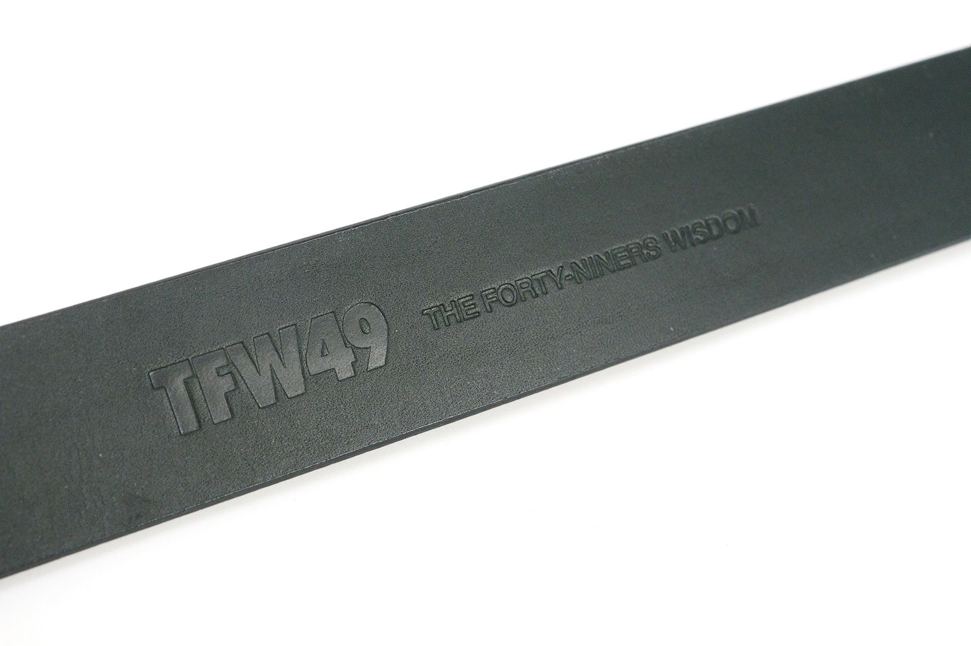 ティーエフダブリューフォーティーナインのベルト