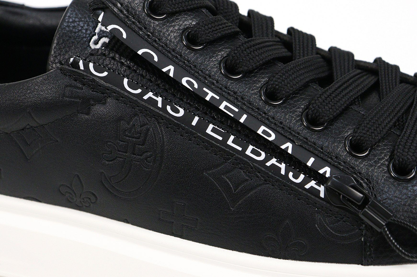 カステルバジャックのシューズ