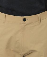 アダバットのショートパンツ