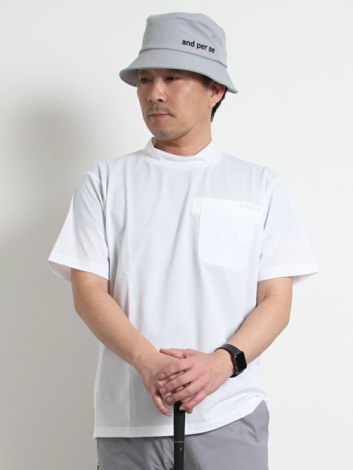 アンドゴルフのハイネックシャツ