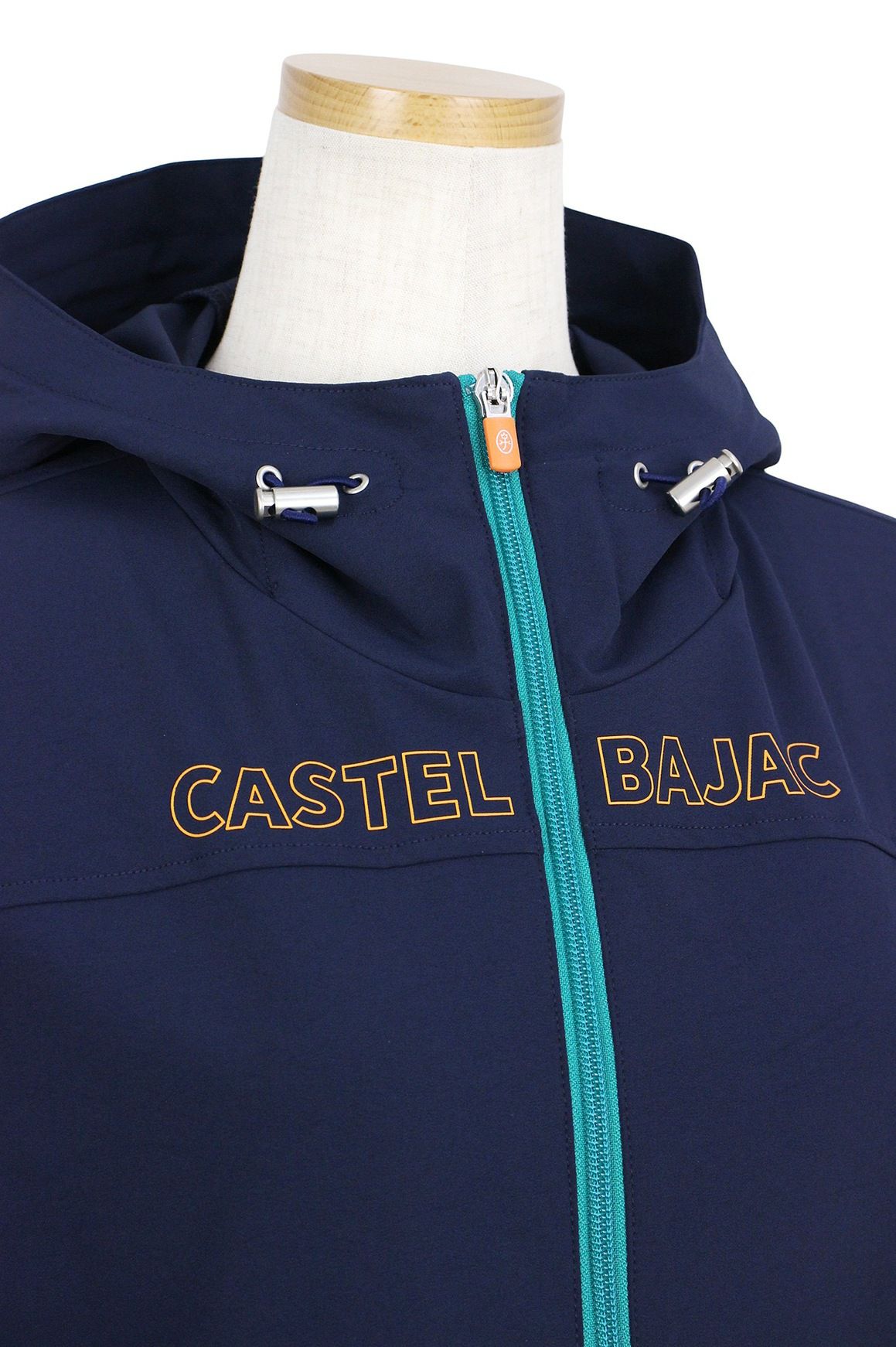 カステルバジャックスポーツのブルゾン