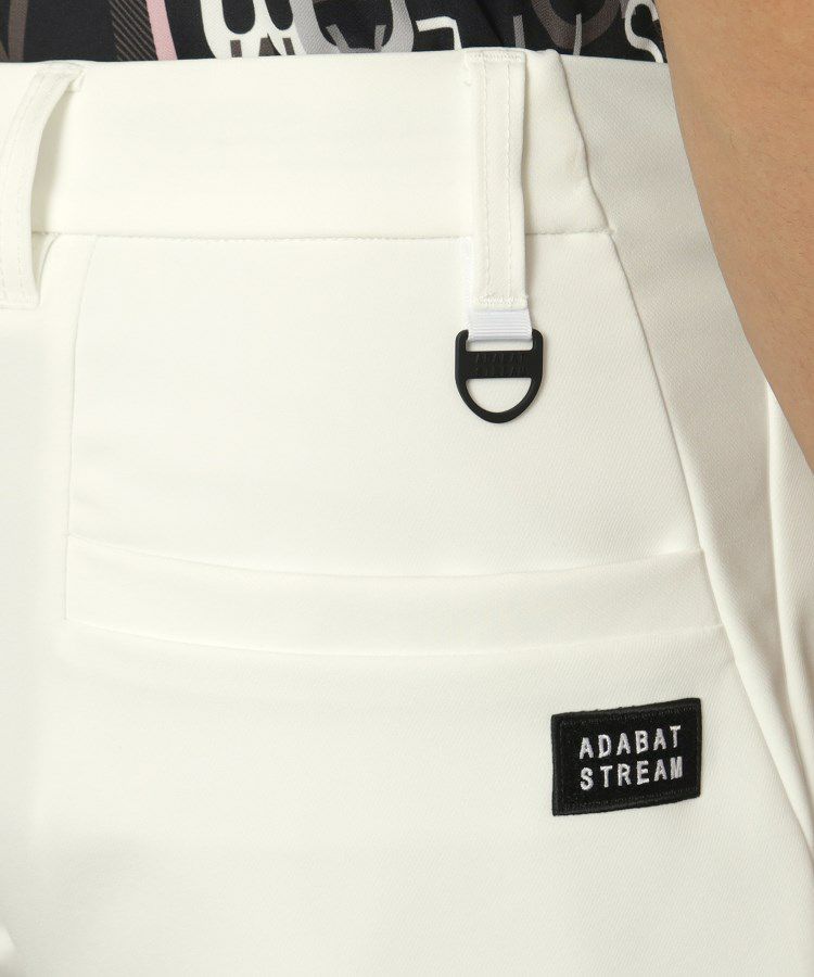 アダバットのショートパンツ