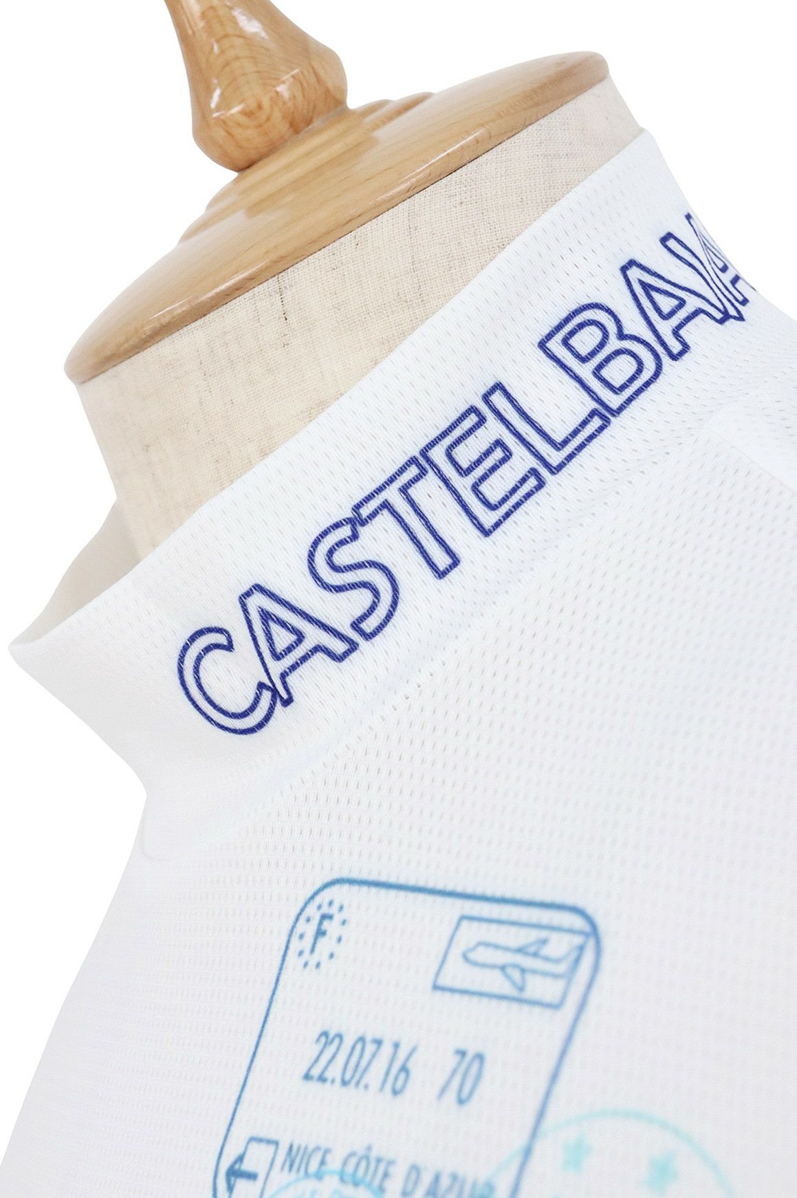 カステルバジャックスポーツのハイネックシャツ