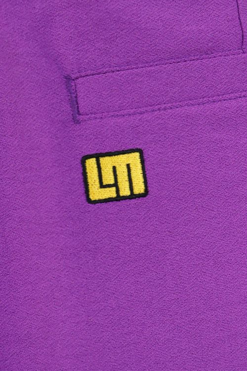 ラウドマウスのスカート