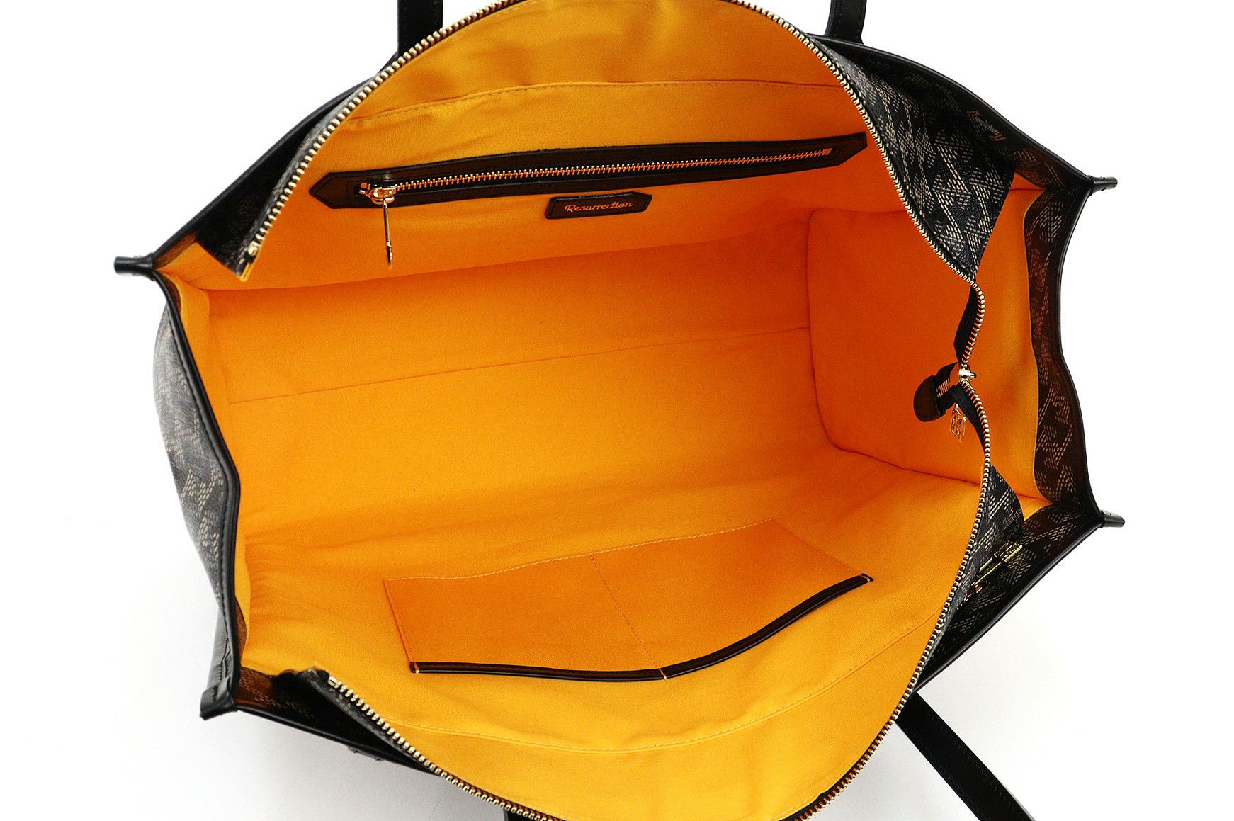 レザレクションのボストンバッグ