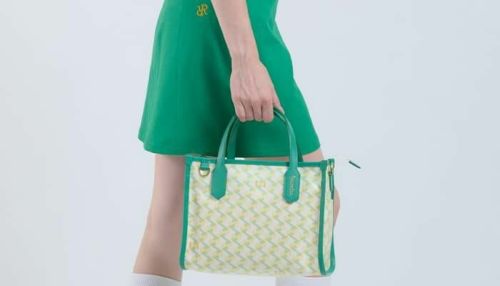 レザレクションのカートバッグ