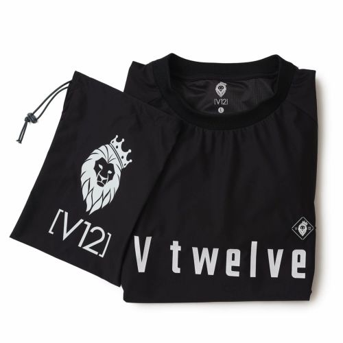 V12ゴルフのブルゾン