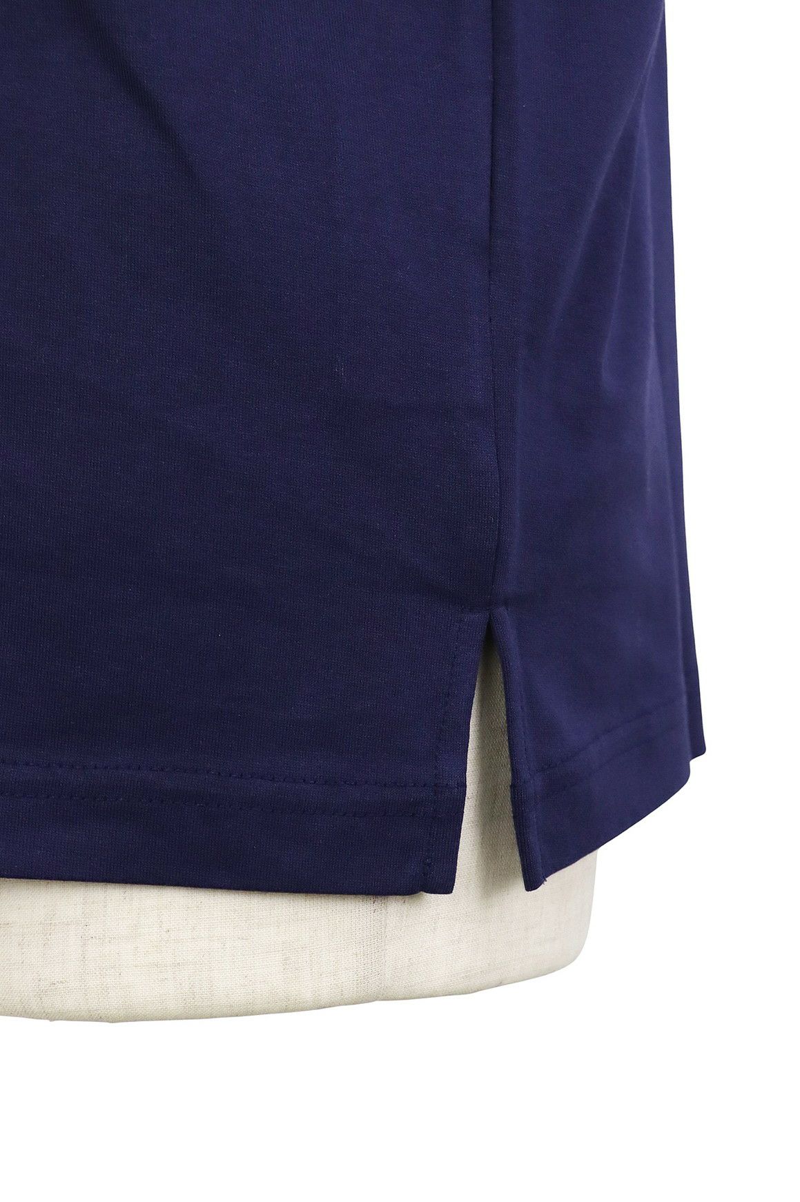 カステルバジャックのTシャツ