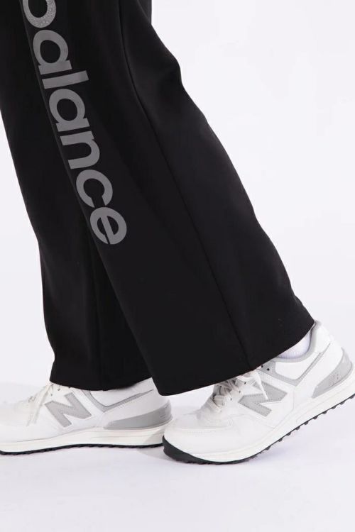ニューバランスのロングパンツ
